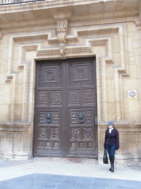 25457_323615757761_2462661_n