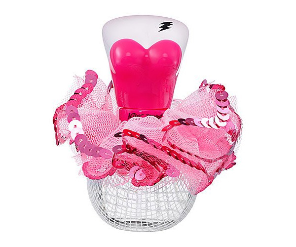 a98834_Oddee_perf_toopretty